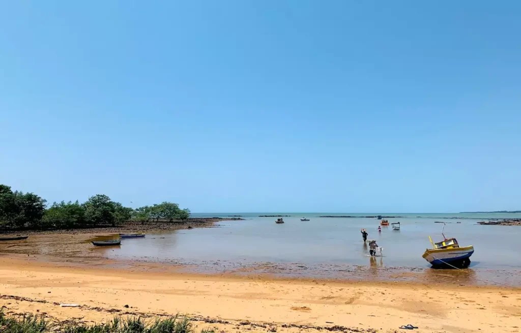 A Praia Porto da Lama em Praia Grande em Fundão