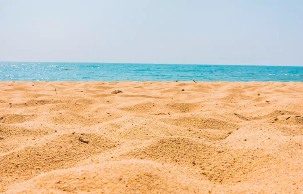 Image by lifeforstock on Freepik
Praia do Farol de São Thomé