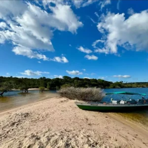 Praia da Ilha do Amor em Alter do Chão