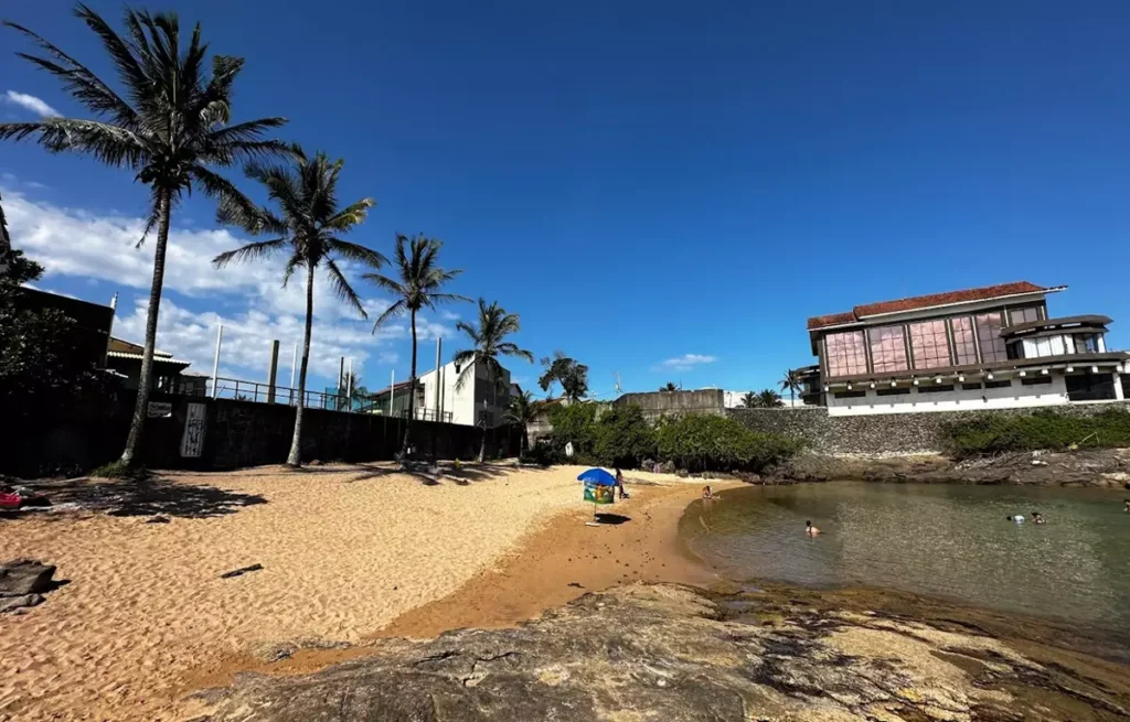 Praias Secretas de Guarapari