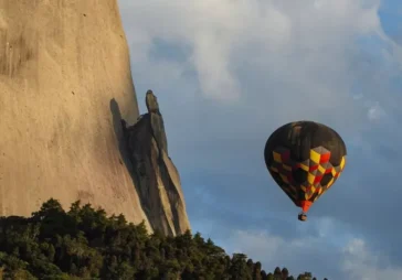 Passeios de Balão em Pedra Azul