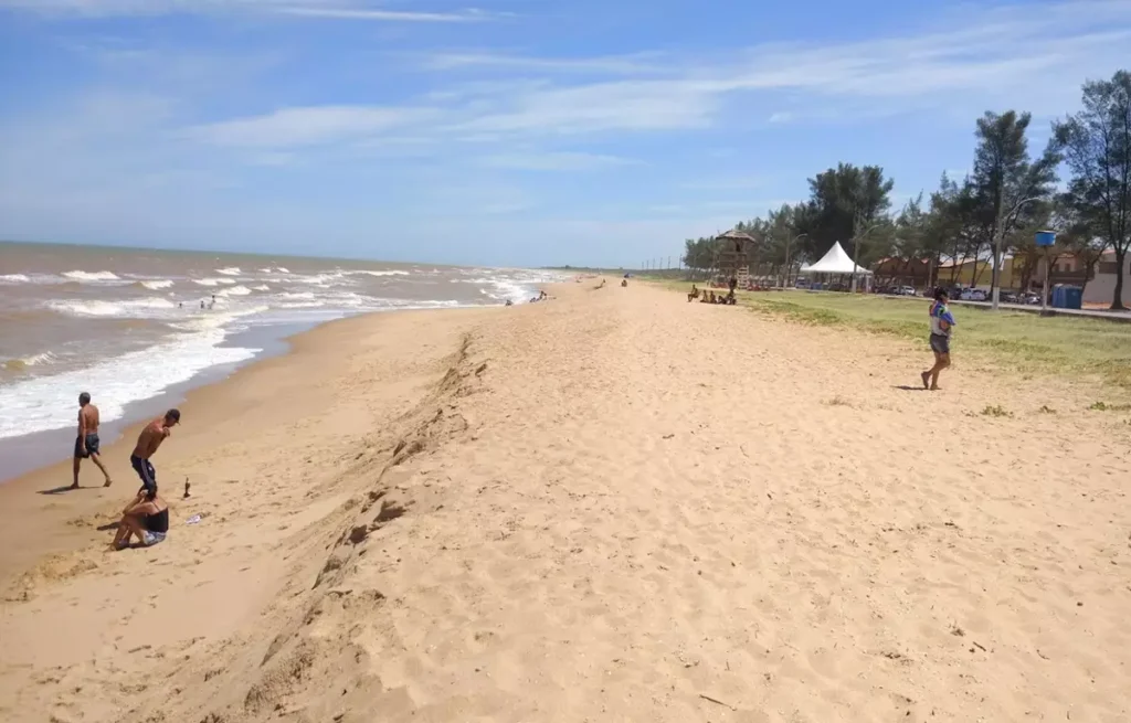 Praia das Neves em Presidente Kennedy