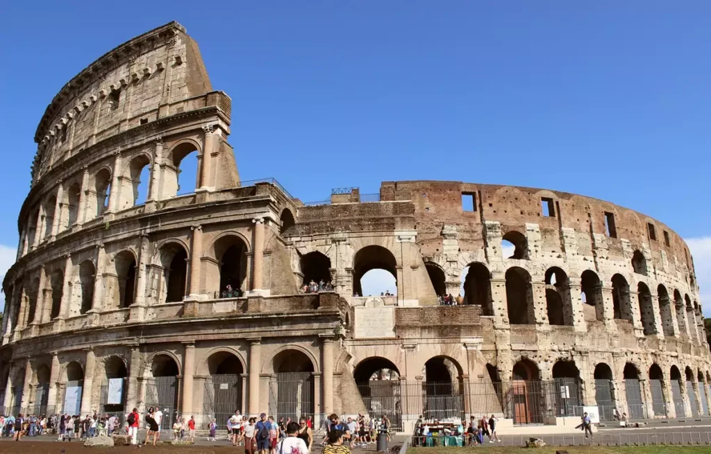 Coliseu de Roma
Imagem de lolsanches por Pixabay